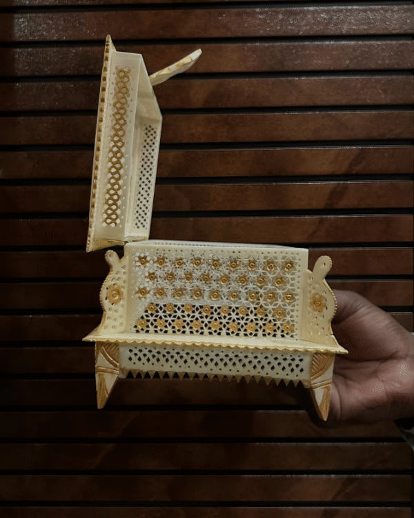 Luxurious Handcrafted Camel Bone Jewelry Box - Image 2