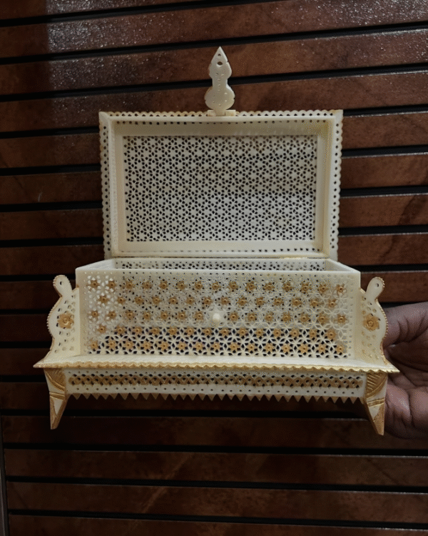 Luxurious Handcrafted Camel Bone Jewelry Box - Image 4